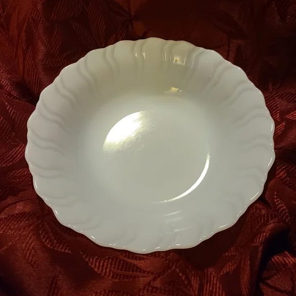 1950's Opal Glass Bowl 'Princess Swirl' - Picture 1 of 7